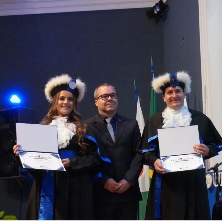 Engenheira Civil Sindy Luana Candaten e o Engenheiro Eletricista Jardel Basso ao lado do Engenheiro Civil Juliano Schneider, inspetor-chefe de Frederico Westphalen